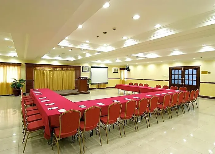 Diplomat 3* Cebu Stadt